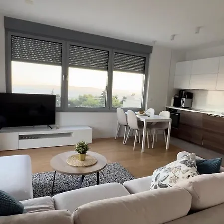 Splendid View 아파트 *